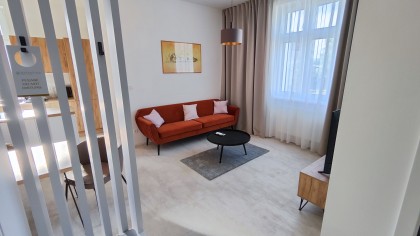 Deluxe Compact Suite